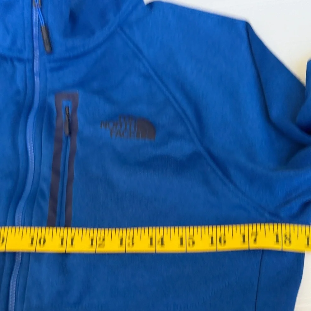 (213)The North Face Men's Blue Performance Jacket
